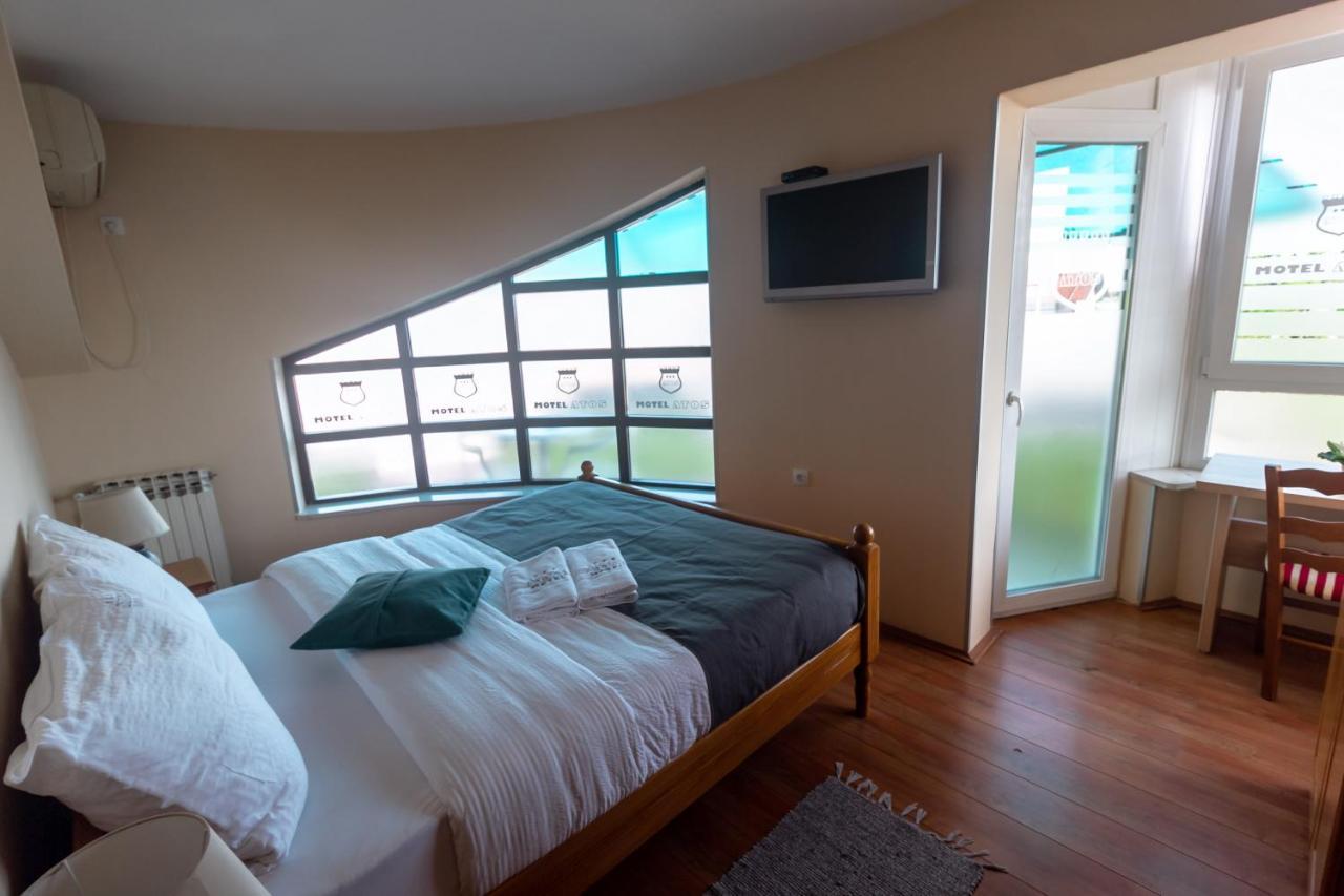 Motel Atos Laktaši Екстериор снимка