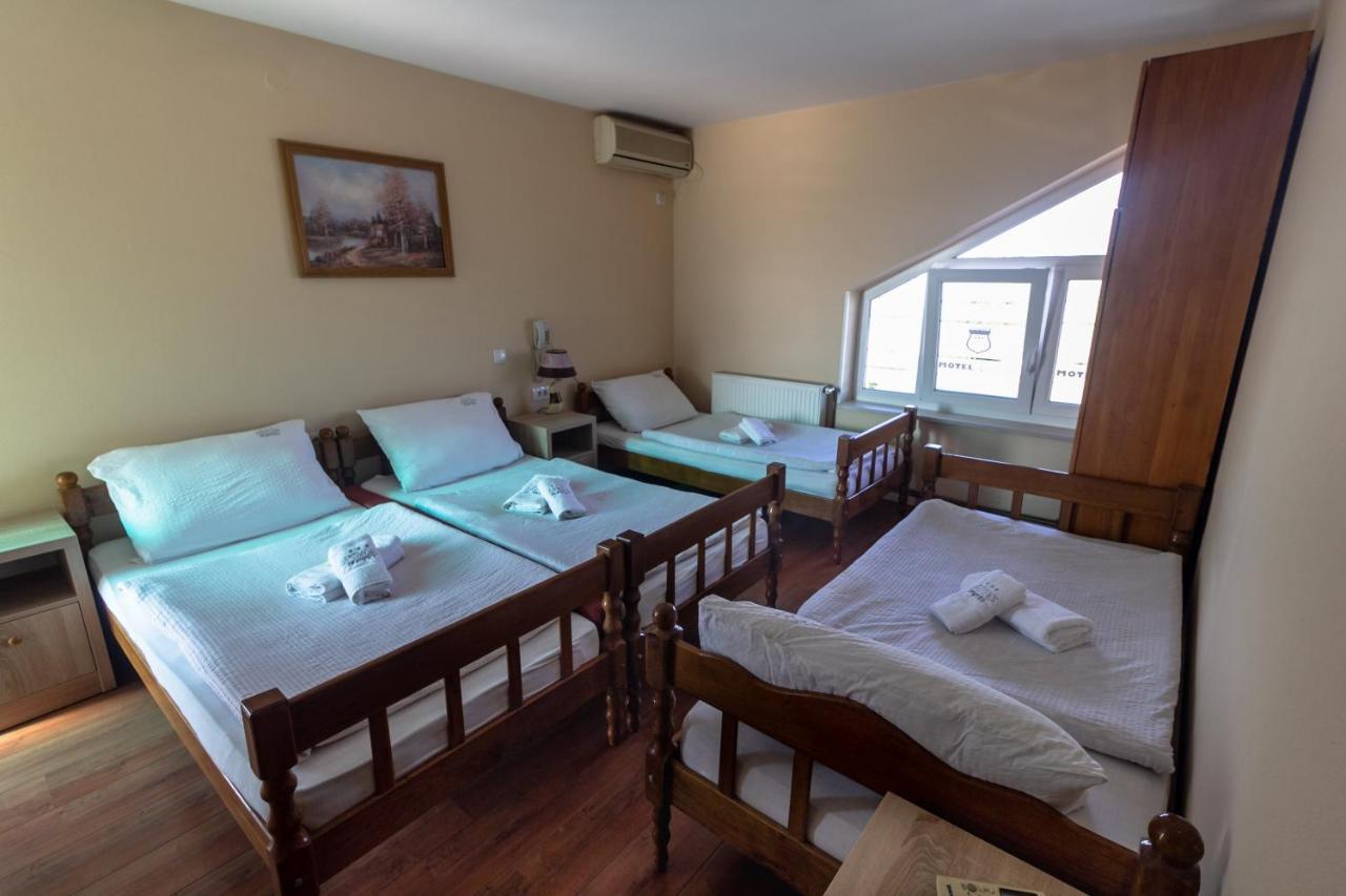 Motel Atos Laktaši Екстериор снимка