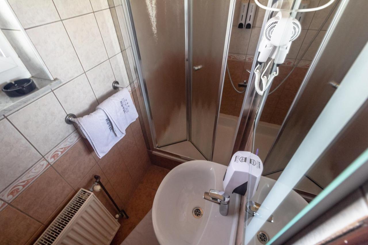 Motel Atos Laktaši Екстериор снимка